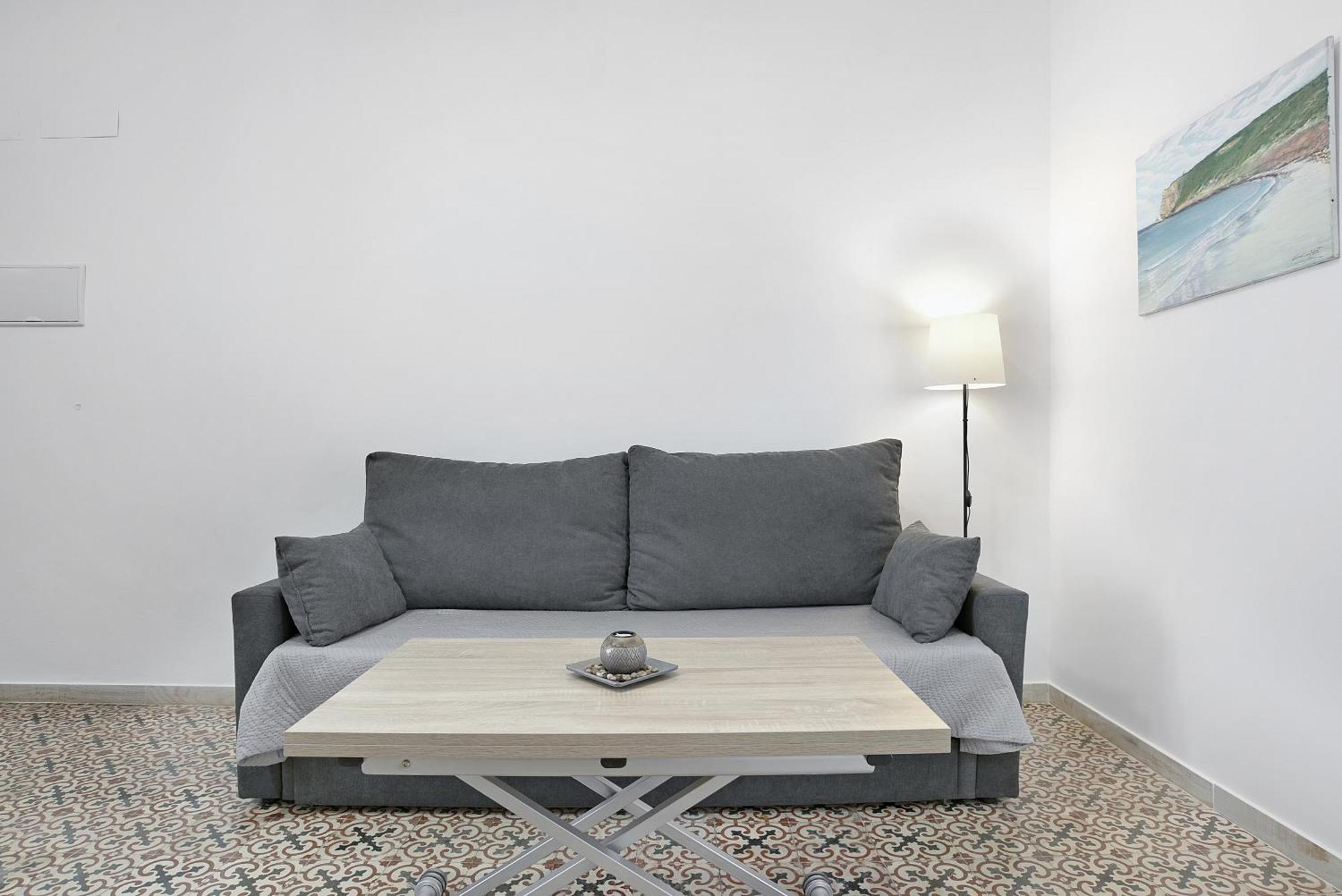 Guzman C Apartment *